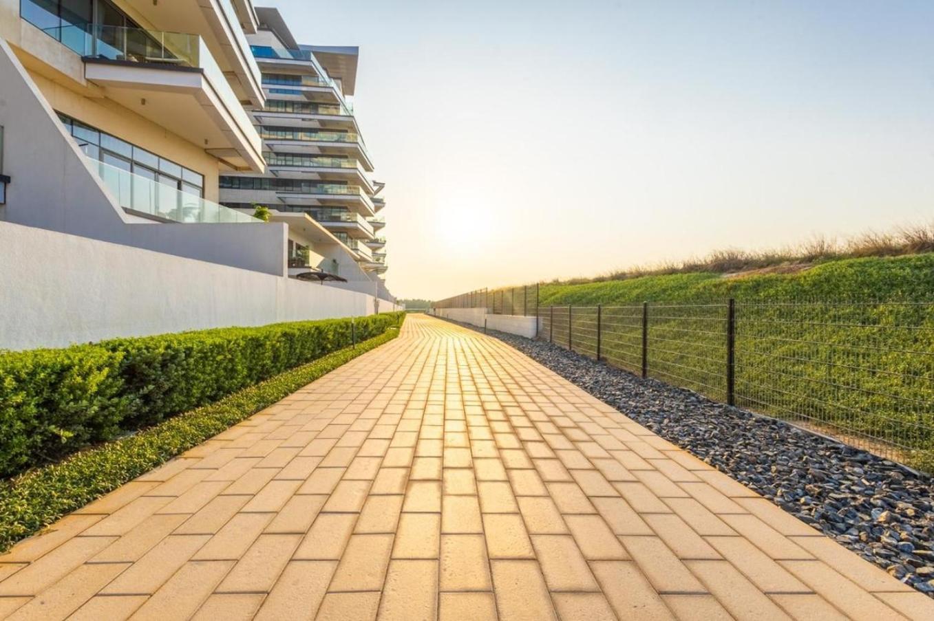 Apartment Private Pool & At Your Doorstep Abu Dhabi